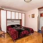 Apartment With Parking Space - 22520 *