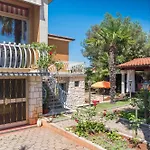 With Parking Space - 22520 * Umag
