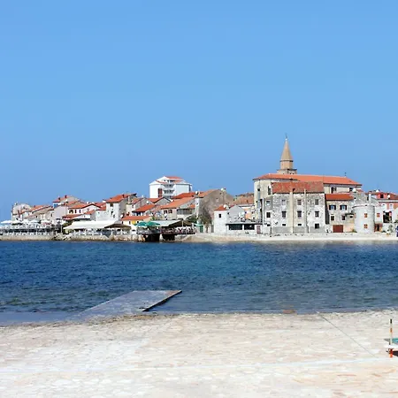 With Parking Space - 22520 * Umag