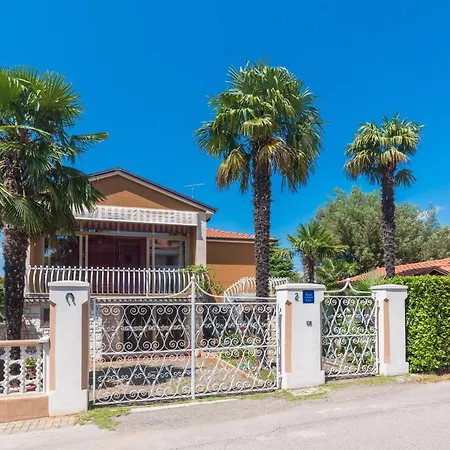 Apartment With A Parking Space - 22520
