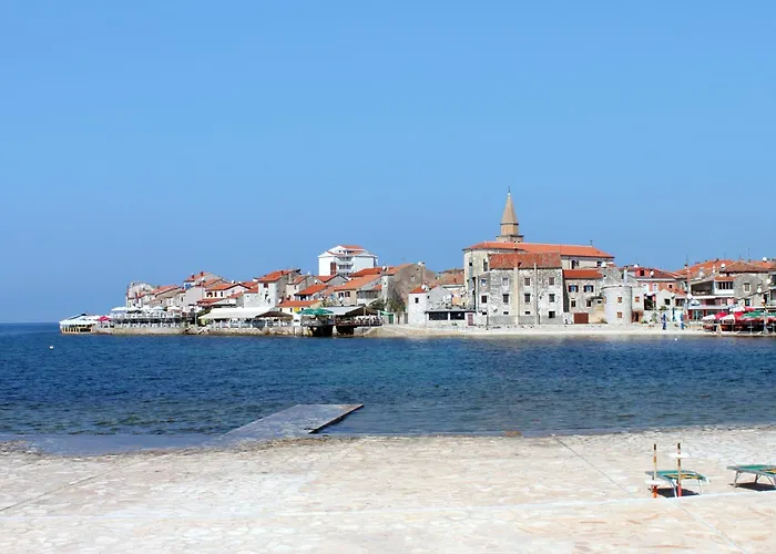 With Parking Space - 22520 * Umag